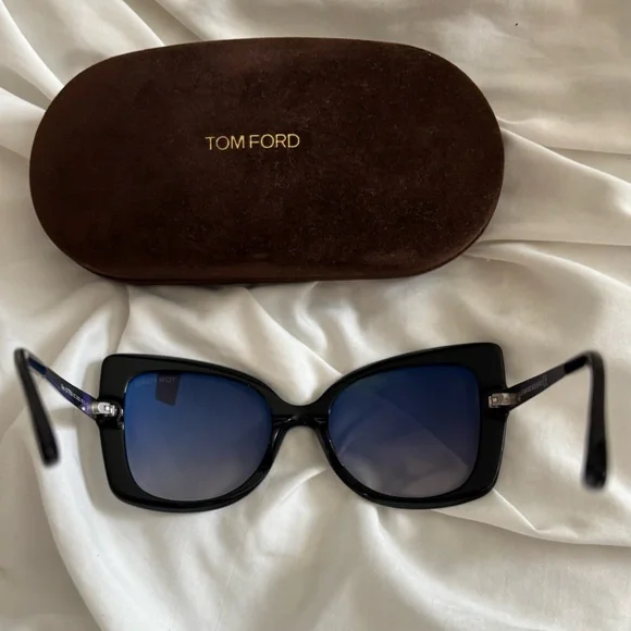 Tom Ford Sunglasses - Picture 3 of 8